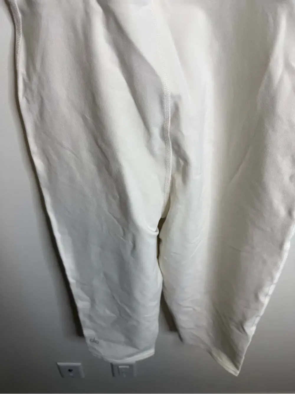 ALO Yoga One Piece jumpsuit capris white sports bra High support large